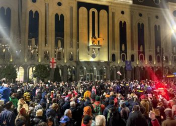 უწყვეტი პროტესტის 62-ე დღე – რუსთაველის გამზირი გადაიკეტა