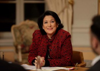 “ვიღებ მოწვევას!”- რა ინფორმაციას ავრცელებს სალომე ზურაბიშვილი?