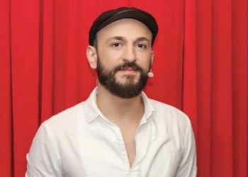 “ნერვები რომ გეშლებათ, პარლამენტარს ხელფასი გაეზარდაო, თქვენ ვერ მიხვდებით ვერასდროს…”- რას წერს სტეფანე მღებრიშვილი?