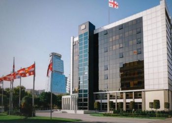 თავდაცვის სამინისტროში რეორგანიზაცია დაიწყო – ერთ-ერთ მაღალი თანამდებობის პირს ხელშეკრულება შეუჩერეს