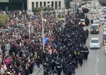 “თბილისი მოლთან” გამართულ აქციაზე ჟურნალისტურ საქმიანობაში ხელშეშლის 10-ზე მეტი ინციდენტი მოხდა – “მედიაჩეკერი”