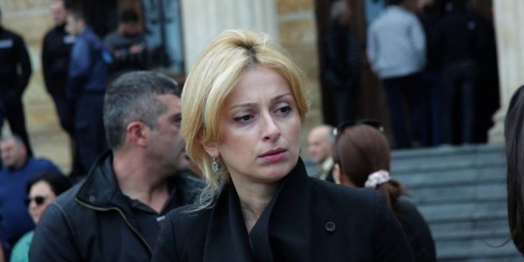 “არ მჯე­რა, ამას რომ ვწერ” – ბაჩო ახალაიას მეუღლე სამწუხარო ინფორმაციას ავრცელებს