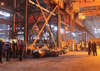 მეტალურგიული ქარხნის თანამშრომლები გაიფიცნენ – რა გახდა მიზეზი?