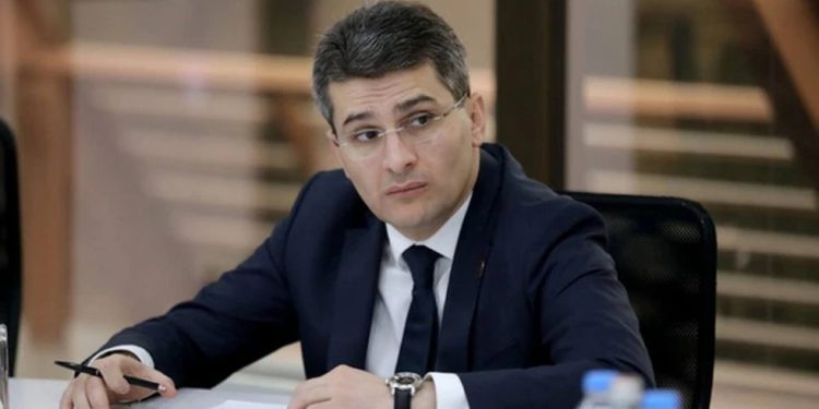 “ვისი ბი­ძაც არ უნდა ყო­ფი­ლი­ყო, ლე­ვან თუ­მა­ნიშ­ვი­ლი იყო ჩემი ჯგუ­ფე­ლი­სა და მე­გობ­რის მამა…”- რას წერს მამუკა მდინარაძე?