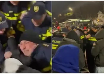 🎥პარლამენტთან შეკრებილებსა და პოლიციას შორის დაპირისპირებაა – რა კადრები ვრცელდება ადგილიდან?