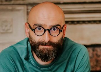 “ასეთ წითელს მხოლოდ სინდისი ტოვებს კვალად”- რას წერს დავით გორგილაძე?