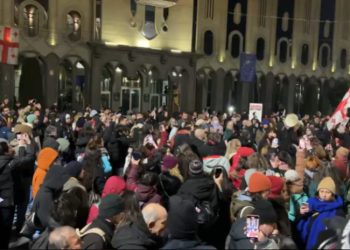 უწყვეტი პროტესტის 72-ე დღე – რუსთაველის გამზირი ისევ გადაიკეტა