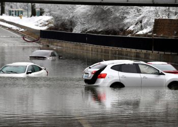 მასშტაბურ სტიქიას აშშ-ში 8 ადამიანი ემსხვერპლა, მათ შორის 7 წლის ბავშვი