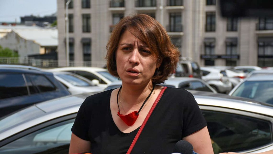 ცნობილია, რას ედავებიან ელენე ხოშტარიას