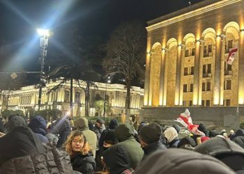 უწყვეტი პროტესტის 98-ე დღე – რუსთაველის გამზირი გადაიკეტა