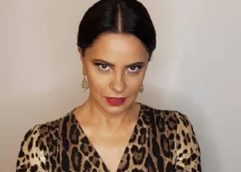 🎥”ეს ჩვენი ჟურნალისტები, ოპოზიციონერები, ვითომ ბლოგერები დგანან და ლანძღავენ, ენა ჩაიგდეთ” – ია ფარულავა ვიდეომიმართვას ავრცელებს