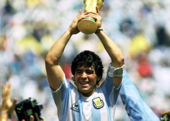 დიეგო მარადონას საქმე – სასამართლოზე გარდაცვლილი ლეგენდარული ფეხბურთელის შესახებ უმძიმეს დეტალებს ჰყვებიან