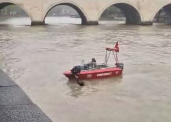 “მტკვარში დღეს კიდევ ერთი ადამიანი გადავარდა” – რა კადრები ვრცელდება ადგილიდან?