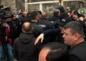 კოროხნალის მაღაროში ინსპექტირების პროცესი ხმაურის ფონზე დაიწყო