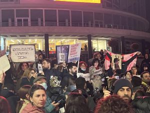 თბილისში 3 მსვლელობა იმართება - რა ხდება დედაქალაქში - "მეტრონომის" ფოტოკოლაჟი