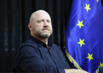 “მადლობა რომ ჩემს გვერდით იყავით”- როგორ ეხმიანება ზურა ჯაფარიძე პარტიიდან წასულებს