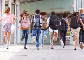 “ძალიან გავრცელდა თამაში „წითელი კარი, ყვითელი კარი“- ფსიქოლოგის გაფრთხილება მშობლებს!