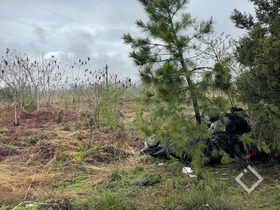 უმძიმესი ავარია ქობულეთში – ავარიის შედეგად მანქანა გზიდან გადავარდა