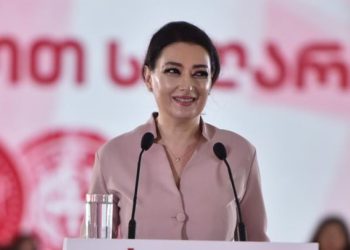 “ახლა ვეტყვი ზოგიერთ აღშფოთებულს, ესენი ერთად არიან ძვირფასებო”- რა პოსტს ავრცელებს თაკო ჩარკვიანი?