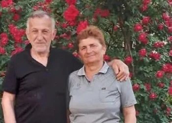 ცნობილი ხდება ცოლ-ქმრის ვინაობა, რომლებიც ავტოსაგზაო შემთხვევის შედეგად საკუთარი სახლის ჭიშკართან დაიღუპნენ