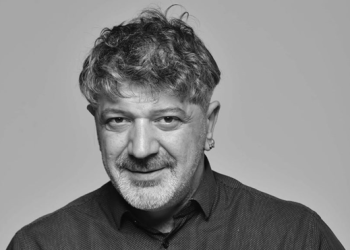 დუტა სხირტლაძის 21 წლის ვაჟის დიდი წარმატება – რა ინფორმაციას ავრცელებს მსახიობის მეუღლე?