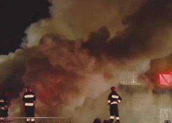 „ზარალი ძალიან დიდია, 20-30 მაღაზია იქნება დამწვარი…“ – ხანძარი „ლილო მოლში“