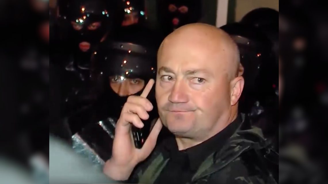 რუსთაველის გამზირზე “ხარება” გამოჩნდა – რა ხდება ადგილზე?