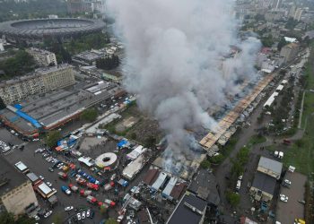 ” ზუსტად 5 წუთში განვითარდა ყველაფერი”- “ვაგზლის ბაზრობის” ტერიტორიაზე გაჩენილ ხანძართან დაკავშირებით, მოვაჭრეები პირველ კომენტარს აკეთებენ