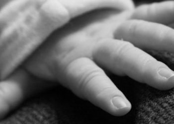 “ძიძამ დაგვირეკა და გვითხრა, რომ მამა 9 თვის ბავშვზე სექსუალურად ძალადობდა” – იურისტის სკანდალური განცხადება