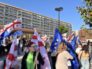 ავლაბრიდან ევროპის მოედნის მიმართულებით მსვლელობა დაიწყო