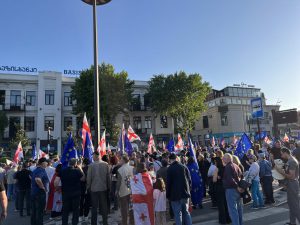 ავლაბრიდან ევროპის მოედნის მიმართულებით მსვლელობა დაიწყო