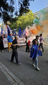 ევროპის დღისადმი მიძღვნილი მარში მიმდინარეობს - "მეტრონომის" ფოტოკოლაჟი