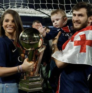 "პსჟ" საფრანგეთის ჩემპიონია - როგორ აღნიშნა ხვიჩა კვარაცხელიამ ლიგა 1-ის გამარჯვება?