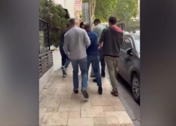 🎥“რაზე მაკავებთ ეგ მაინც მითხარით… მეტკინა ბიჭო, მეტკინა” – რა კადრებს აქვეყნებს მოქალაქე?