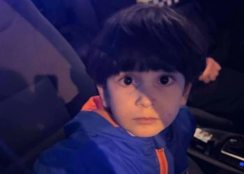 „სასწრაფოდ გადააზიარეთ…“ – ბათუმში, 4 წლის ბიჭი მშობლებს ეძებს