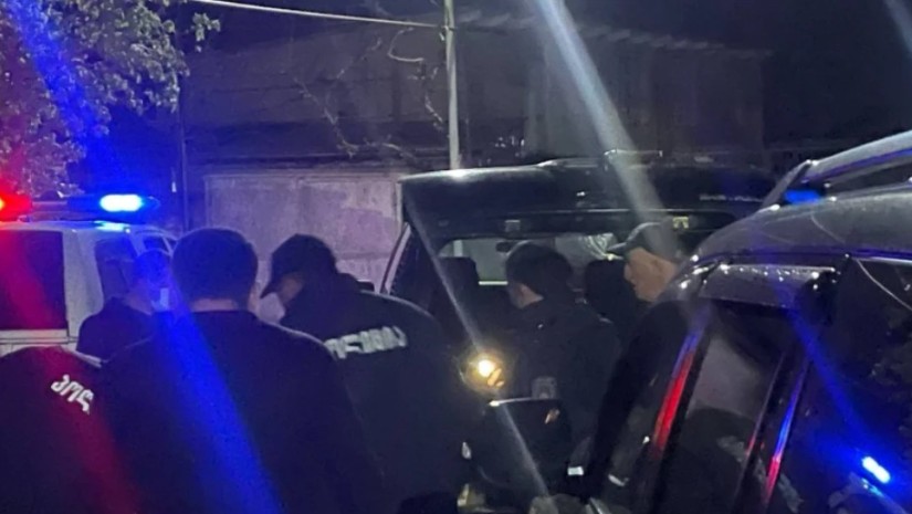 „კარი ღია იყო, შევიდნენ და გარდაცვლილები ნახეს…“ – ახალი დეტალები ახალციხეში მომხდარ ფაქტზე