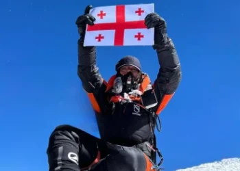 ალინა გამსახურდია პირველი ქართველი ქალია, რომელმაც ევერესტის მწვერვალი დალაშქრა