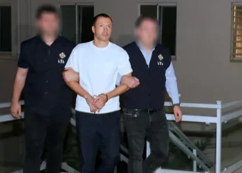 გამოცემა The Guardian-ის ცნობით, გიორგი ბაჩიაშვილი აბუ-დაბიში, სასტუმროში დააკავეს და საქართველოში დააბრუნეს