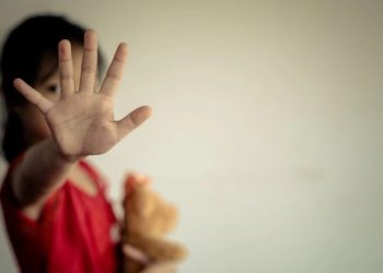 გორში, მამამ საკუთარი, 9 წლის შვილი გააუპატიურა, სექსუალური კავშირის სანაცვლოდ კი 10 ლარს სთავაზობდა