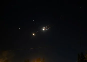 ირანმა ისრაელის მიმართულებით რაკეტები გაუშვა