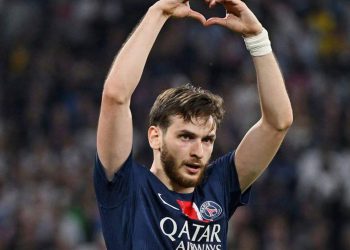 “პარიზი ჯადოსნურია, კვარა ჯადოსნურია, გილოცავთ” – საქართველოში საფრანგეთის საელჩო