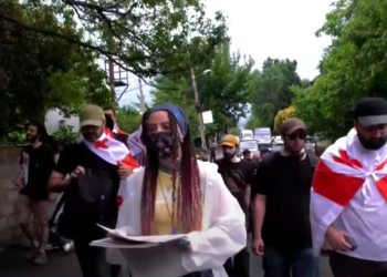 მხარდაჭერა მათე დევიძეს – ერთობის მარშის წევრები ვარკეთილის მოსახლეობას შეხვდნენ