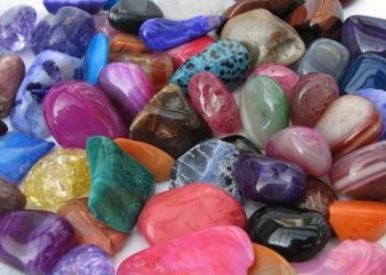 რომელი ქვა უნდა ატაროთ ჯიბით ნეგატიური ენერგიებისგან დასაცავად – სპეციალისტის რჩევები