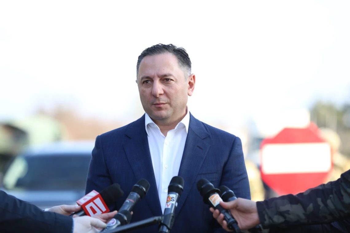 პირველი კომენტარი – ვახტანგ გომელაური პროკურატურაში მივიდა