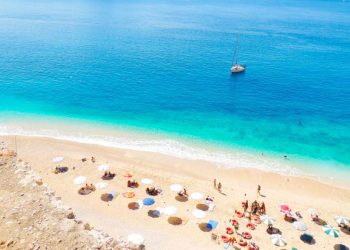 თურქეთში ტურისტებს სიფრთხილისკენ მოუწოდებენ – რა ხდება სანაპირო ზოლებზე