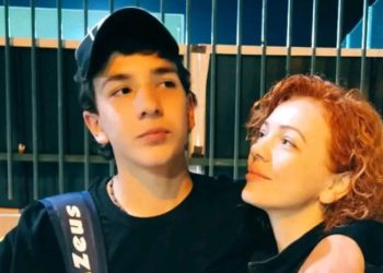 ბათუმში გაუჩინარებული ალექსანდრე მიქელაძის დედა მიმართვას ავრცელებს