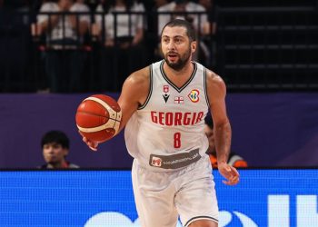 “კალათბურთელები დააჯილდოვეს და გიორგი ცინცაძემ უარი თქვა მოღალატე ქოცების მედალზე”- თეონა ცხომელიძე.