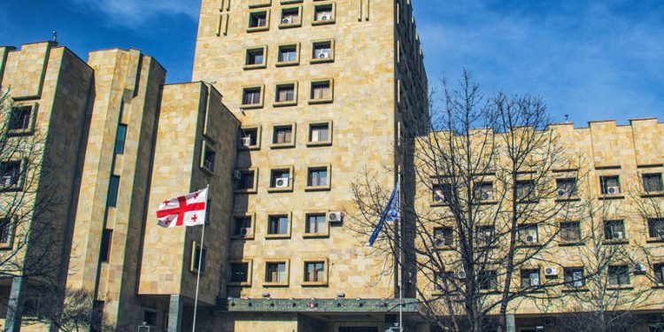 “შურისძიების მიზნით, დანით სამ პირს სხეულის სხვადასხვა არეში დაზიანებები მიაყენა” – პროკურატურა განცხადებას ავრცელებს