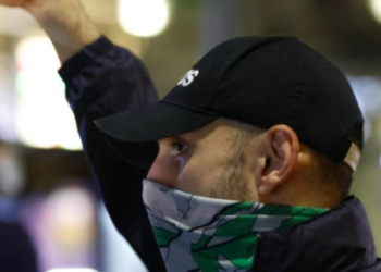 აქციების დროს დაკავებული თორნიკე თოშხუა ციხეში 12 დღეა შიმშილობს