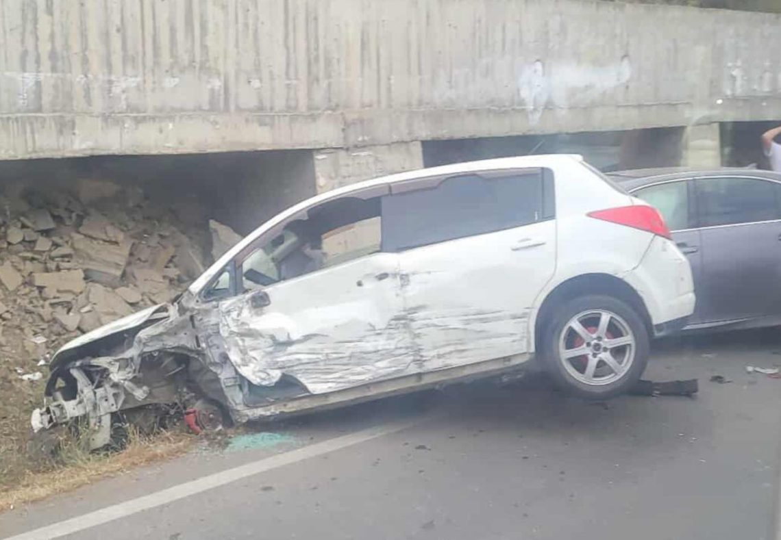 ავტოსაგზაო შემთხვევა თბილისში – რა ხდება ადგილზე